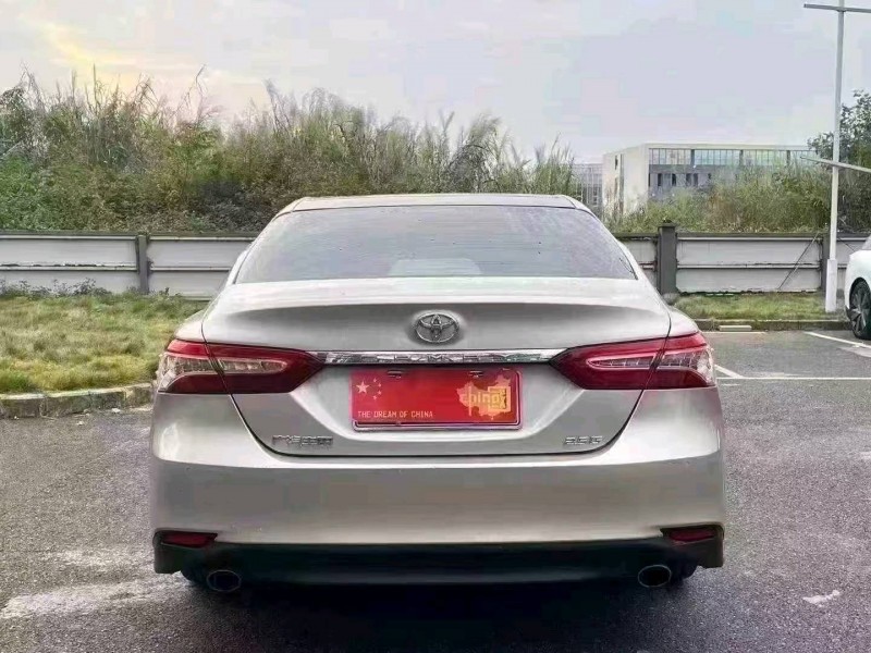 广州21年丰田凯美瑞4