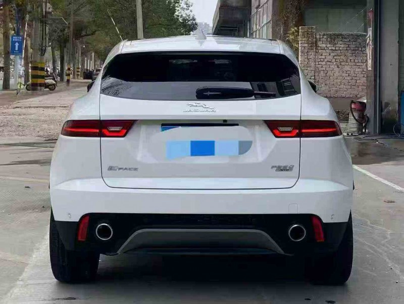 三明21年捷豹E-PACE9