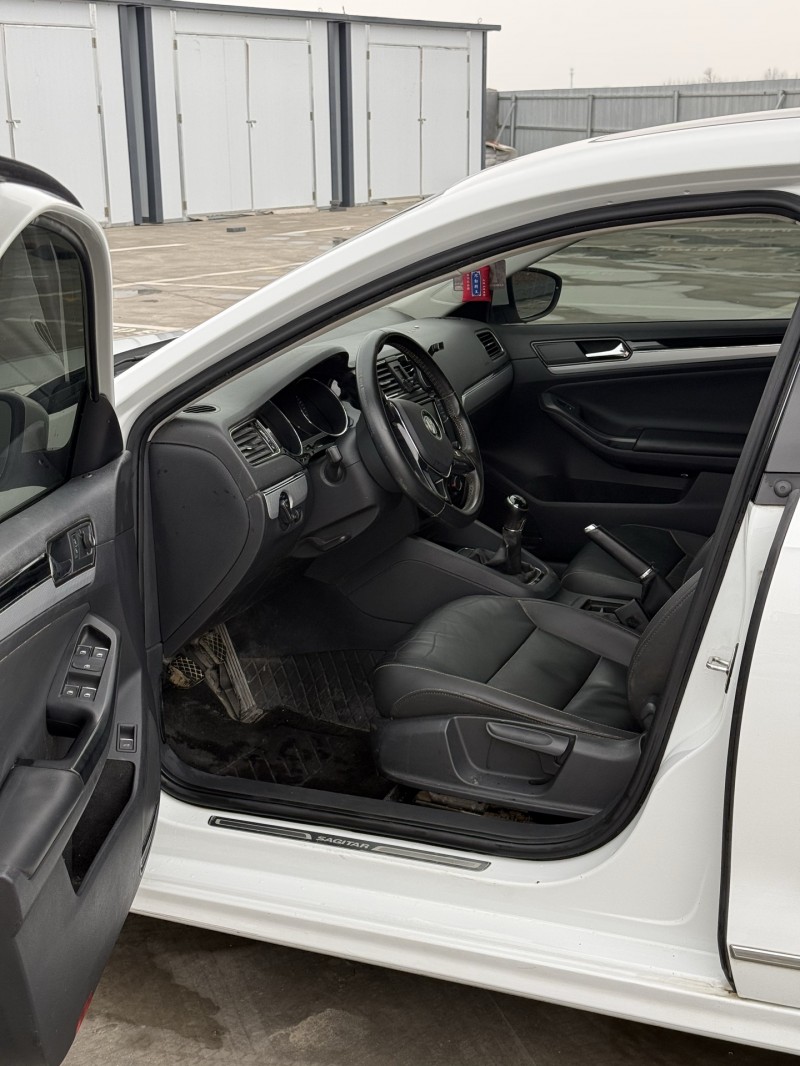 新乡18年大众速腾4