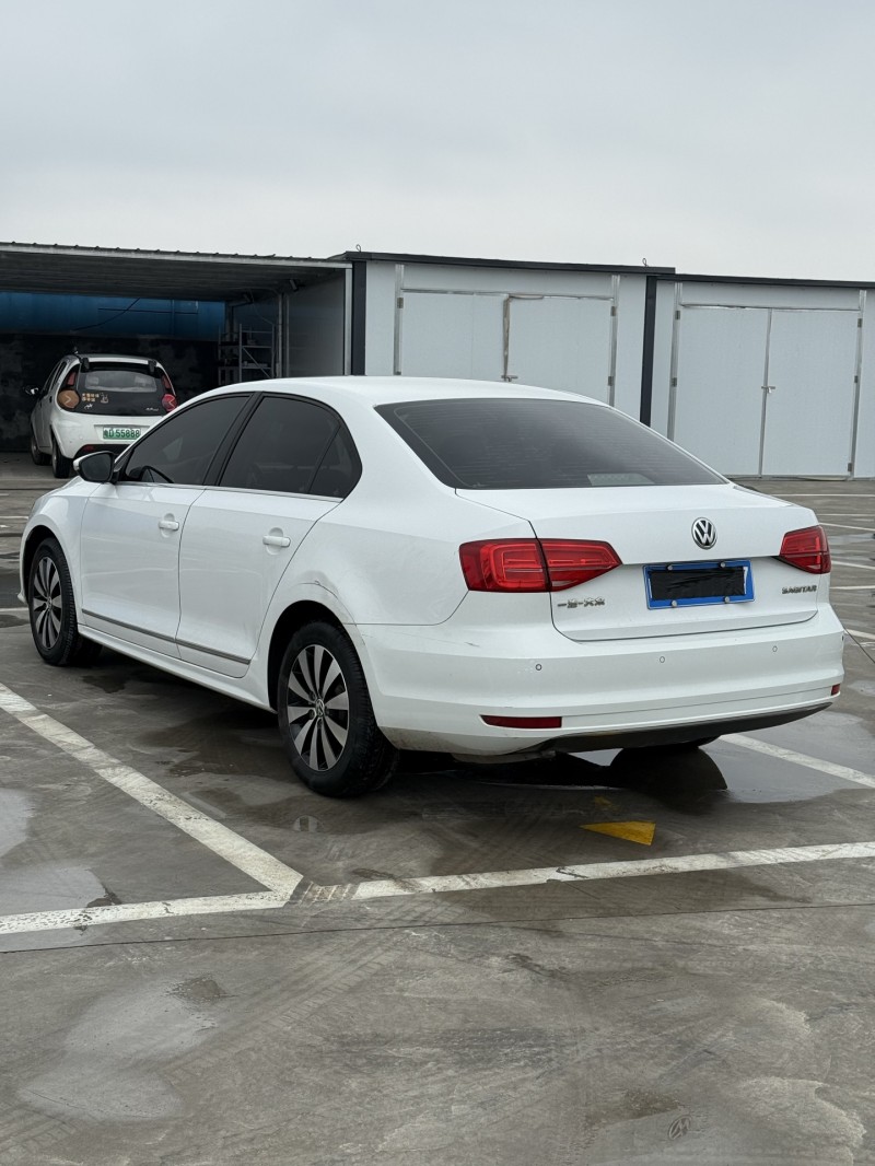 新乡18年大众速腾8