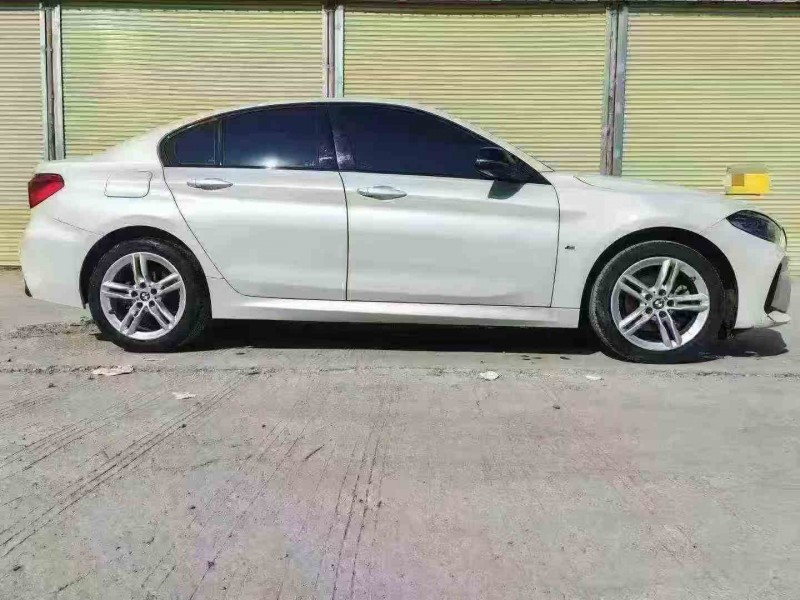 北海23年宝马1系2