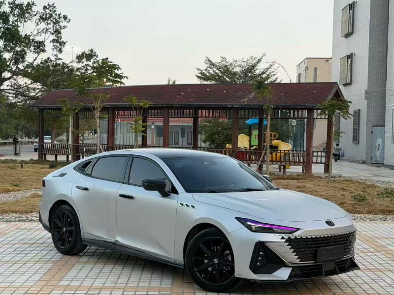 汕头23年长安汽车UNI2