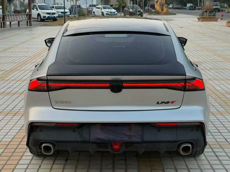 汕头23年长安汽车UNI9