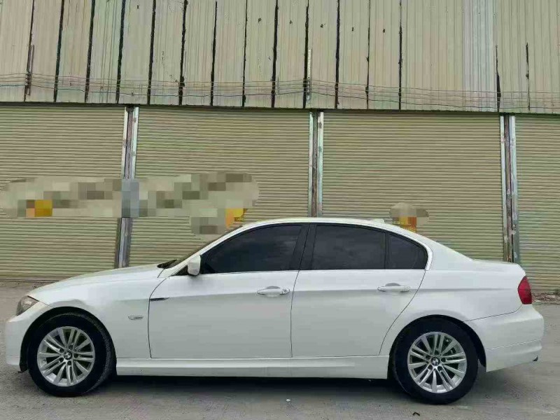 北海12年宝马3系8