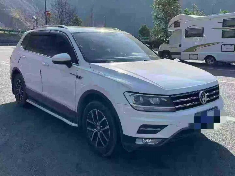 重庆17年大众途观2