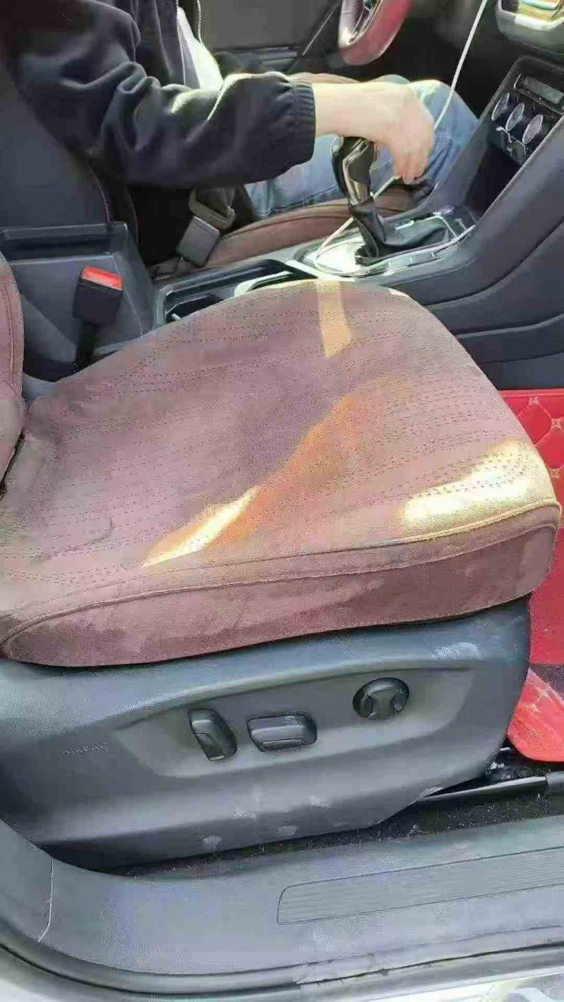 重庆17年大众途观6