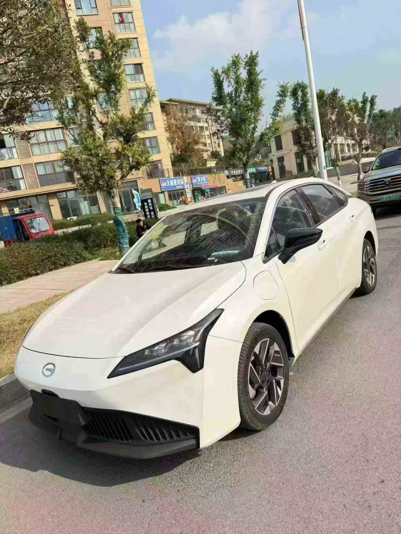 遂宁25年传祺埃安S2