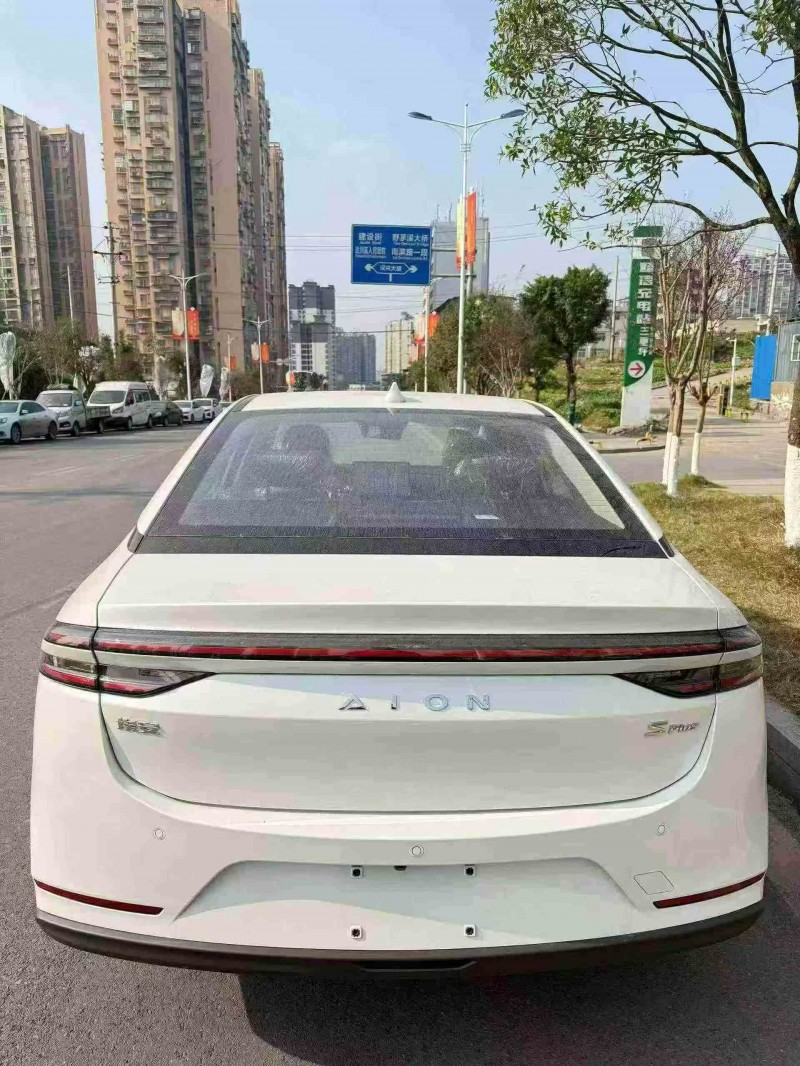 遂宁25年传祺埃安S8