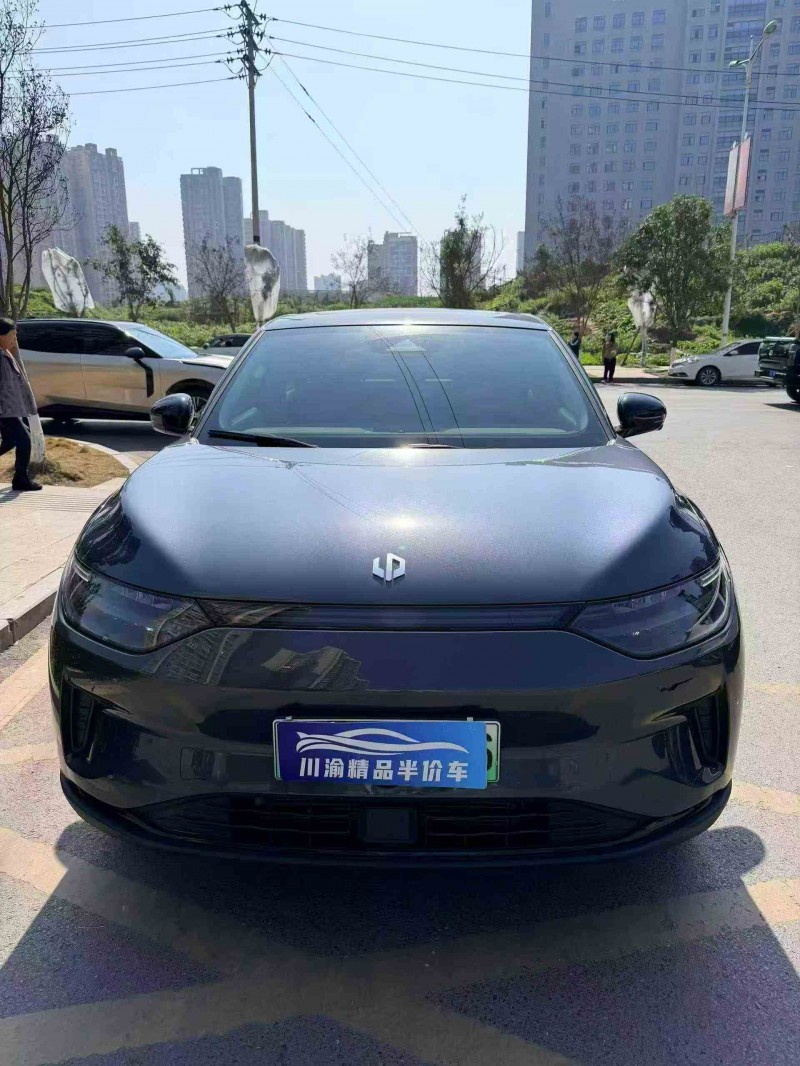 遂宁24年零跑汽车C111