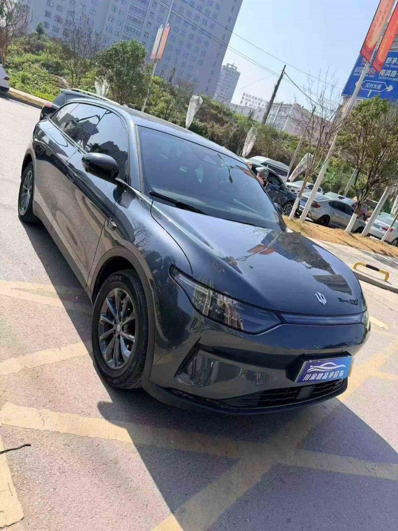 遂宁24年零跑汽车C112