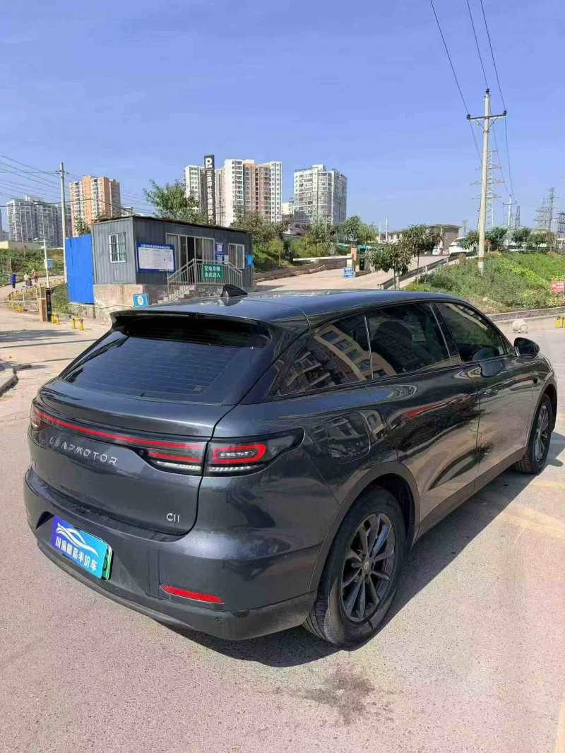 遂宁24年零跑汽车C118