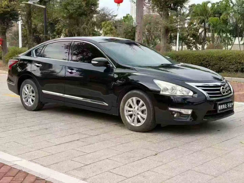 佛山16年日产天籁3