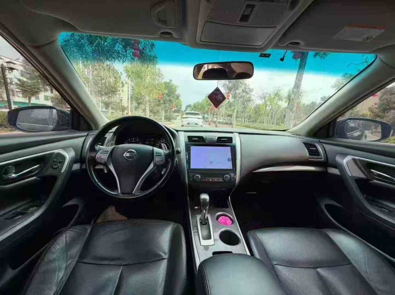 佛山16年日产天籁4