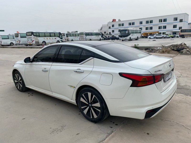 兰州22年日产天籁8