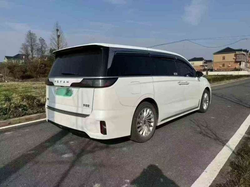 湖州24年岚图汽车梦想家7