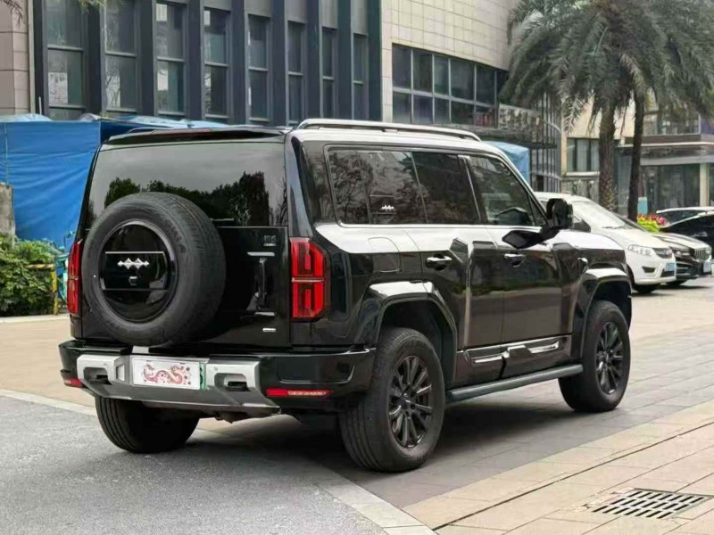 广州25年比亚迪方程豹8