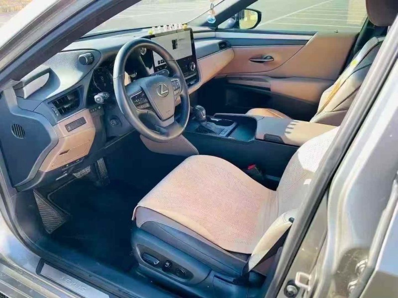 聊城25年雷克萨斯ES6