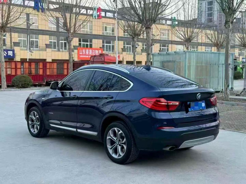 济宁16年宝马X49