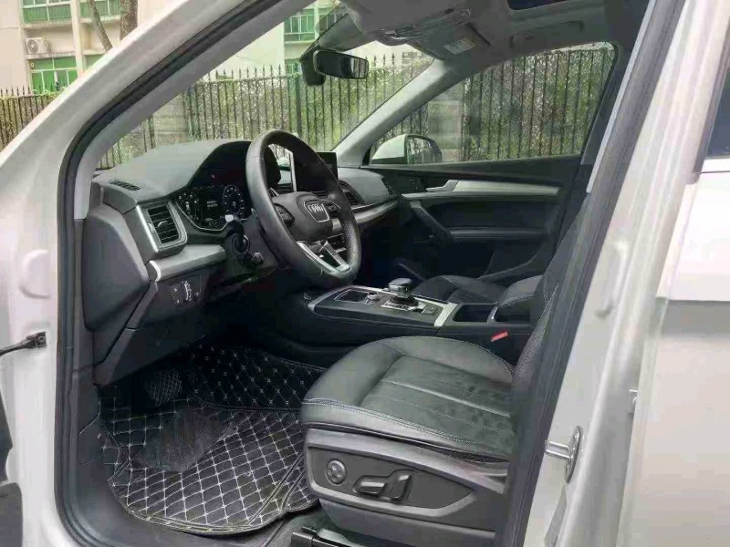 广州21年奥迪Q74