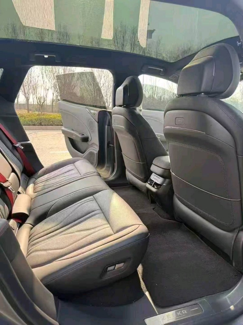 枣庄25年极氪汽车0079