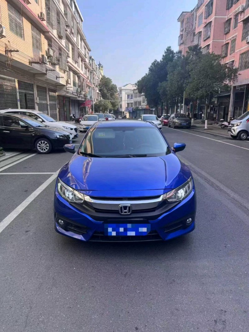 长沙17年本田思域1