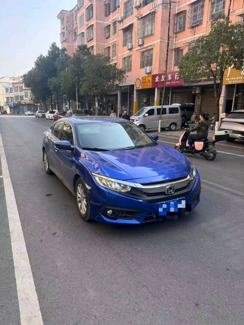 长沙17年本田思域3