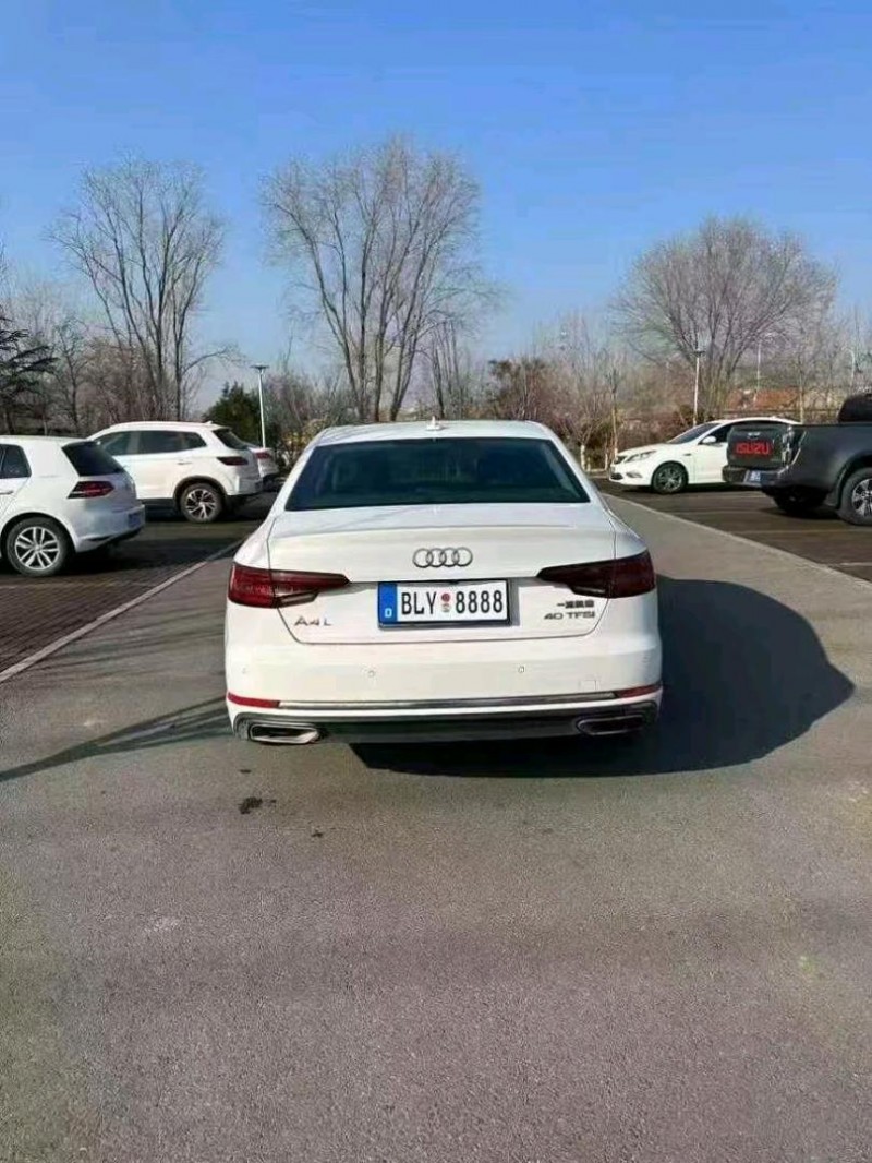 青岛19年奥迪A4L8
