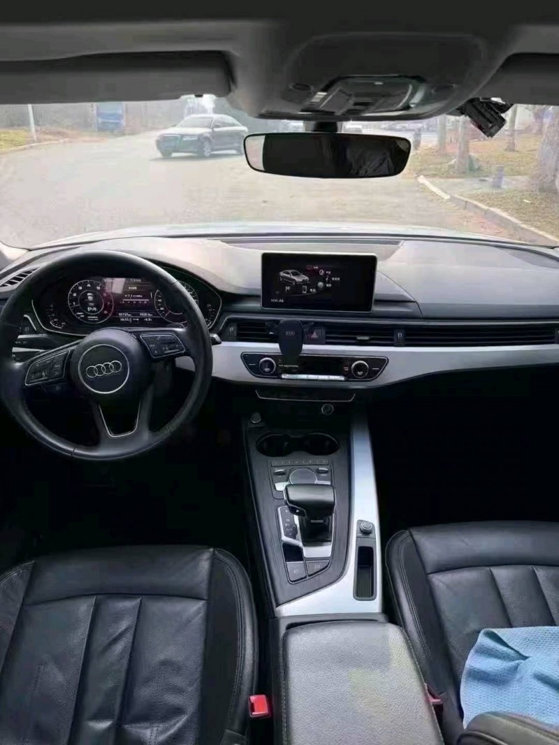 青岛19年奥迪A4L9