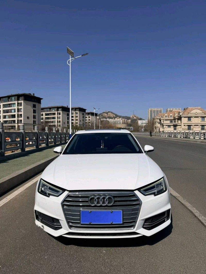 青岛18年奥迪A4L1