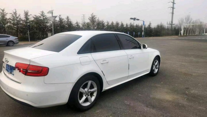 青岛16年奥迪A4L4