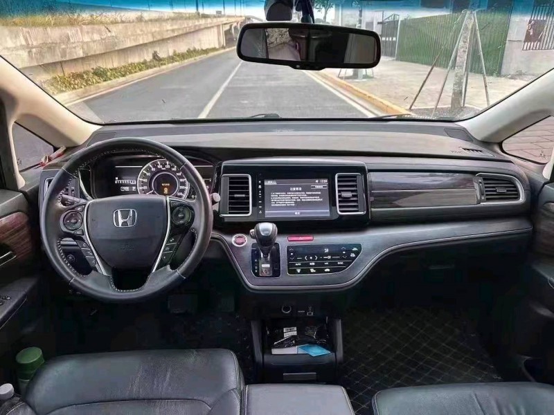 广州19年本田艾力绅9