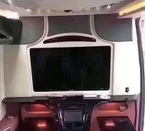 济宁14年奔驰斯宾特6