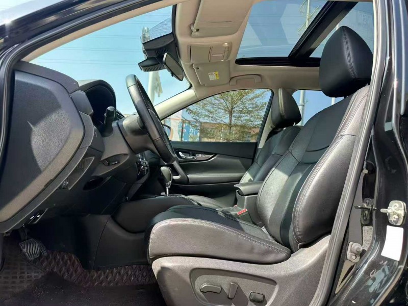 汕头23年日产奇骏4