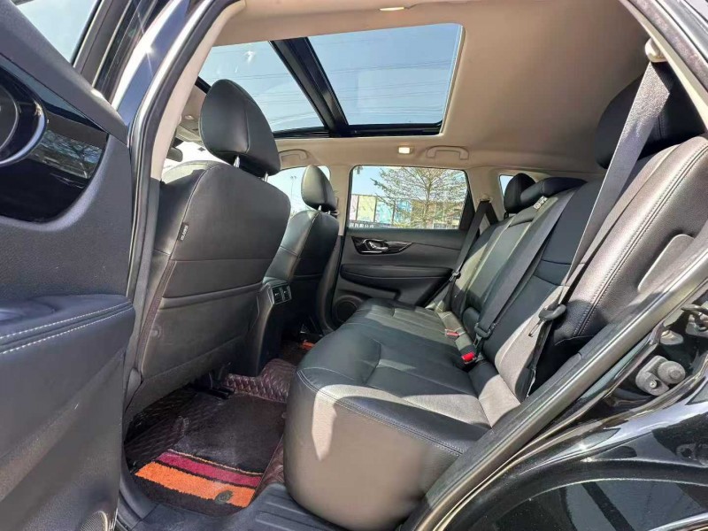 汕头23年日产奇骏6