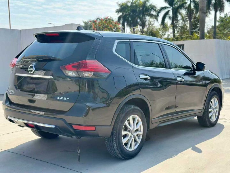 汕头23年日产奇骏8