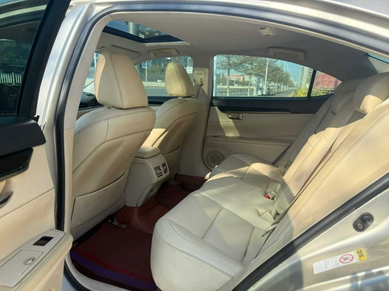 汕头14年雷克萨斯ES6