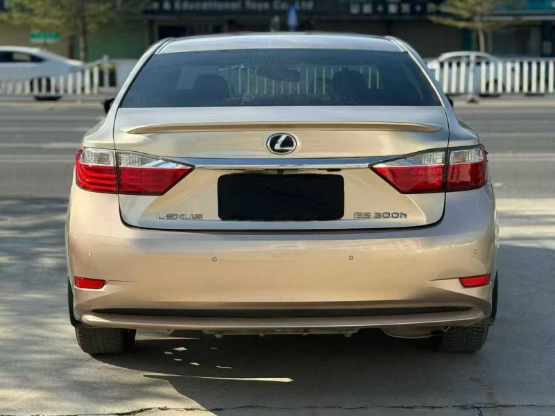 汕头14年雷克萨斯ES9