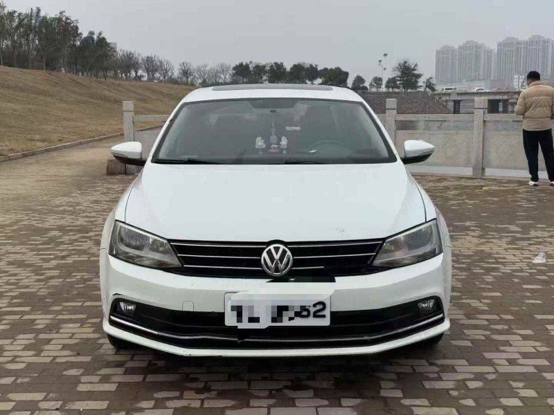 濮阳17年大众速腾1