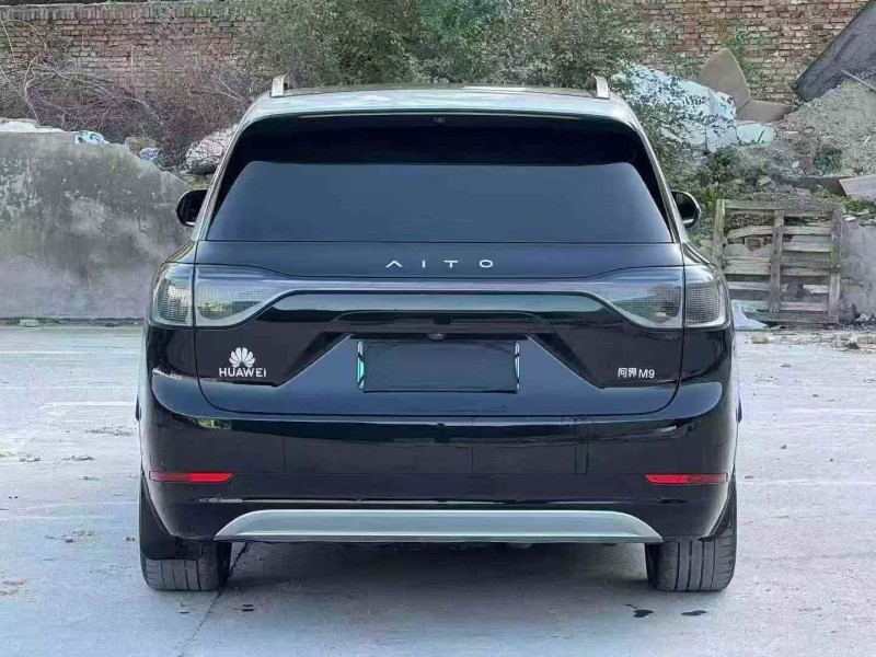 钦州24年华为智选问界8