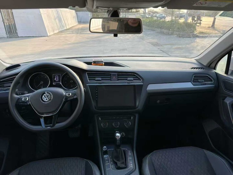 汕头19年大众途观5