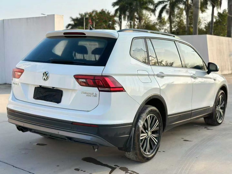 汕头19年大众途观8