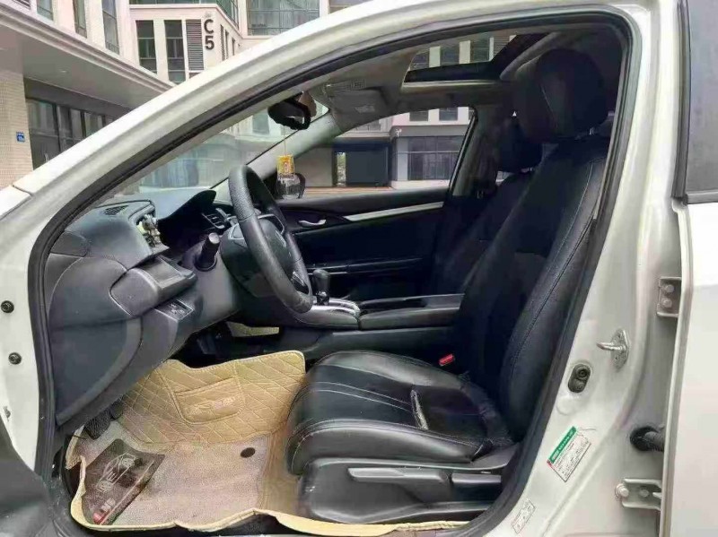 广州19年本田思域4