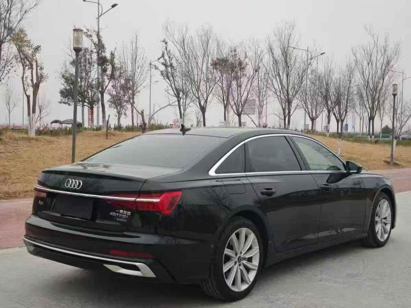 济宁22年奥迪A6L7