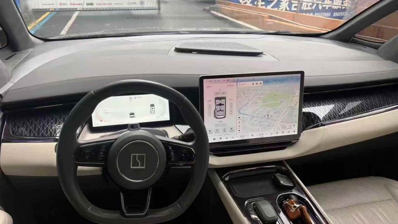 衢州24年极氪汽车0095