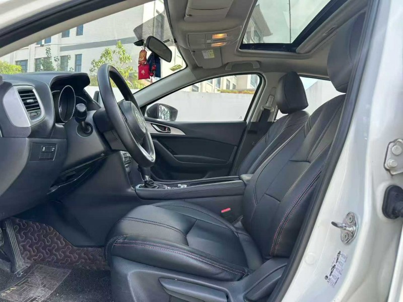 汕头17年马自达昂克赛拉4