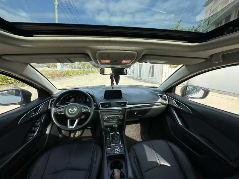 汕头17年马自达昂克赛拉5