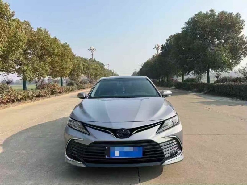 连云港23年丰田凯美瑞1