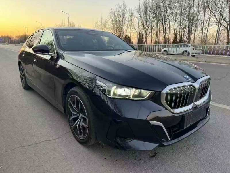 济宁24年宝马I53