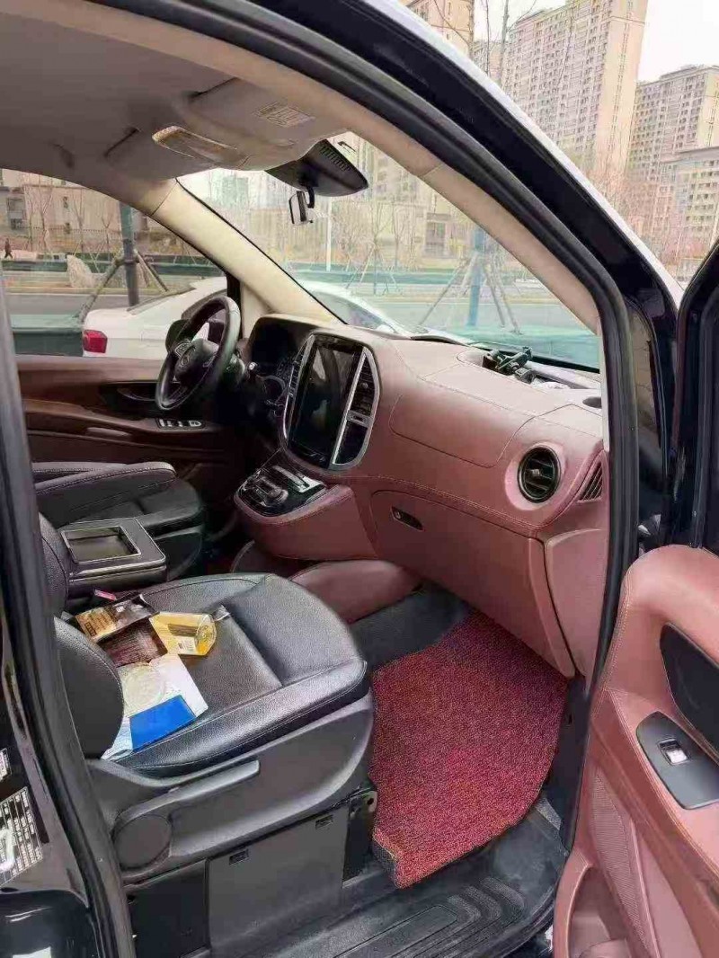 邢台18年奔驰威霆4