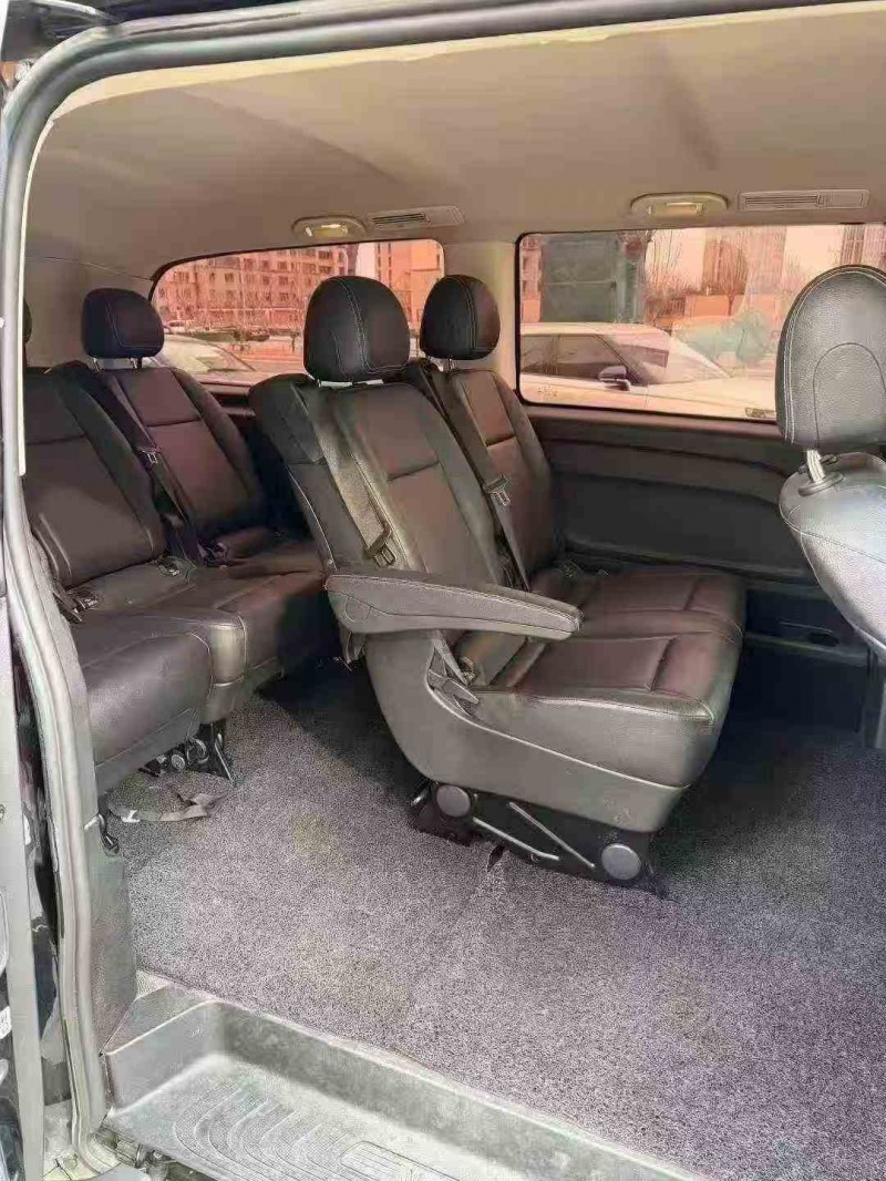 邢台18年奔驰威霆6